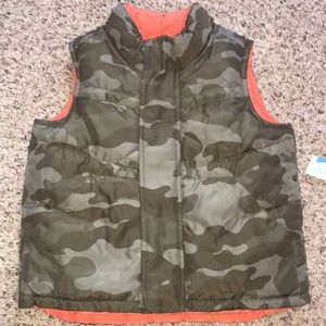 Old Navy camo puffer vest!